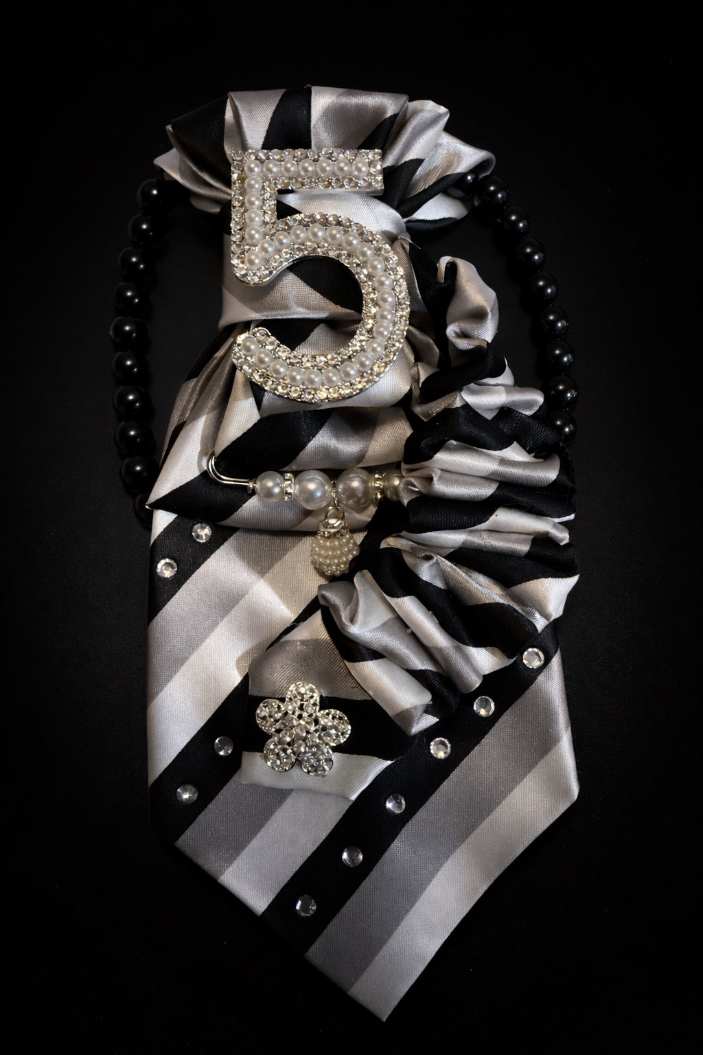 Fifth Avenue Glam Statement Tie